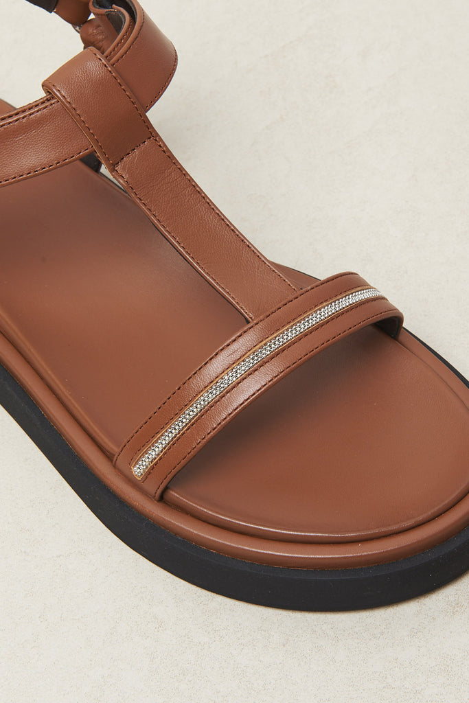 Soft nappa leather sandal with Punto Luce diamond cut chain embroidery  