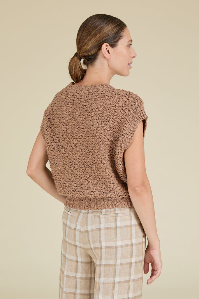 Soft mesh knit gilet in pure Cloudy Cotton  